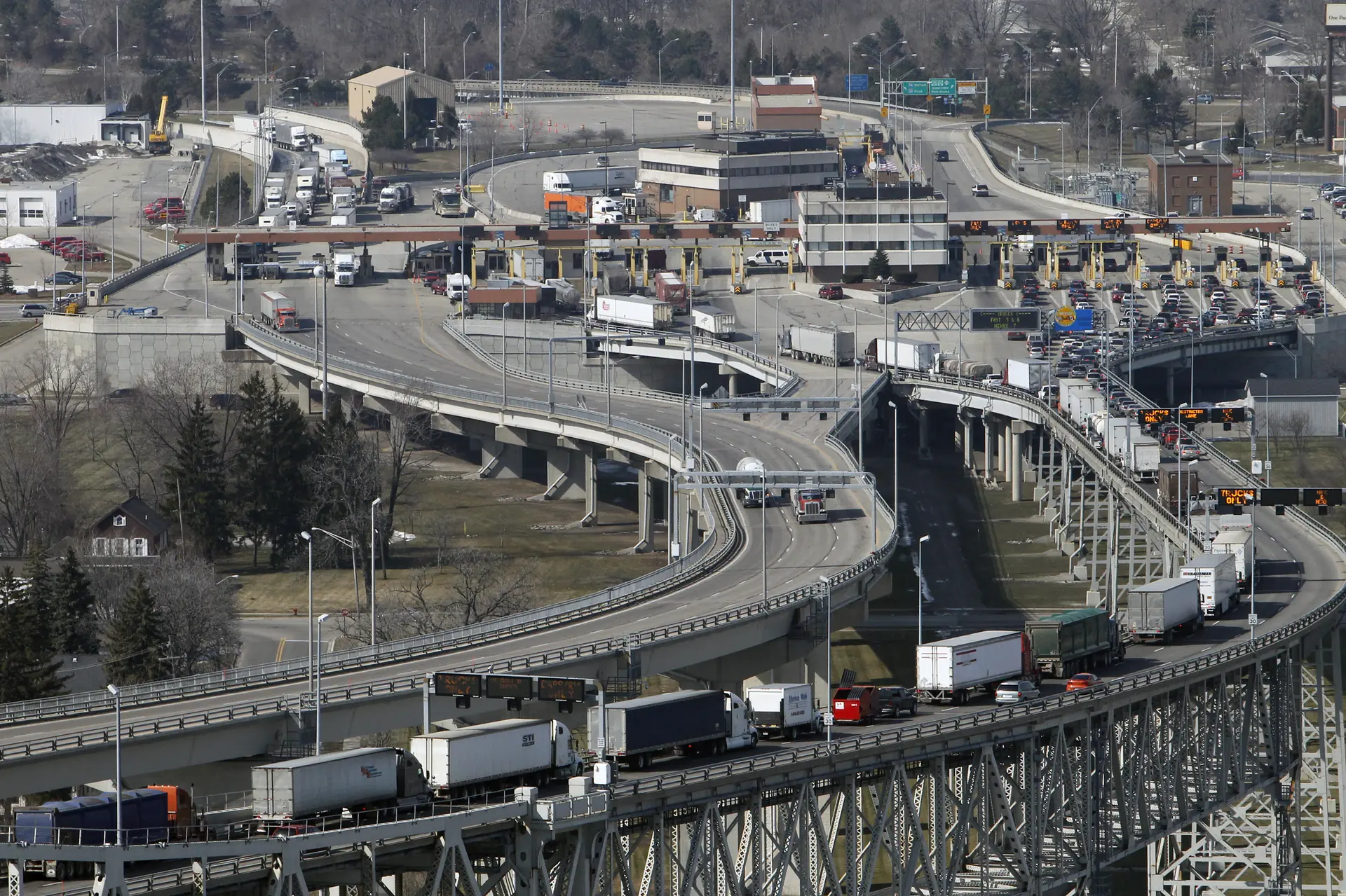 Blue Water Bridge, Port Huron, MI (5764579599)