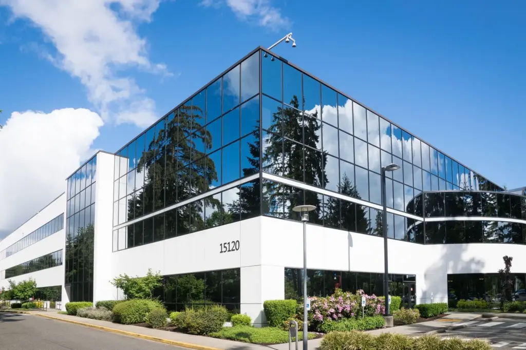 Multi-tenant commercial office building