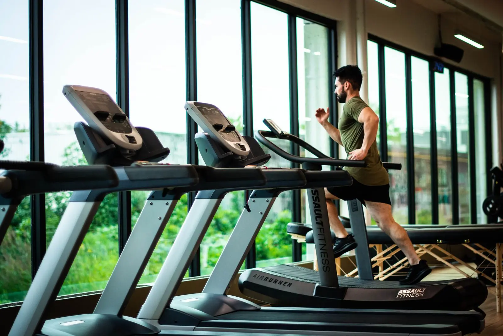 Fitness center treadmills connected to the internet