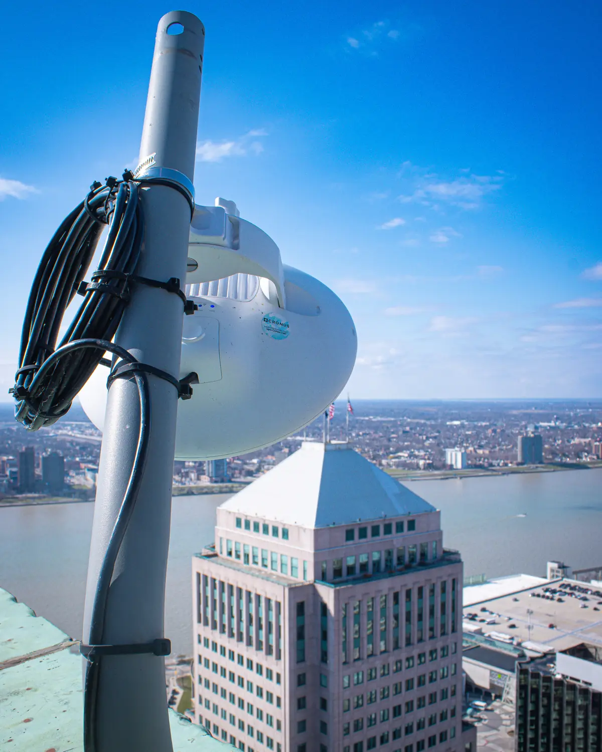Cronus wireless radio installed above the Detroit River
